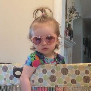 Meet your Posher, Mia